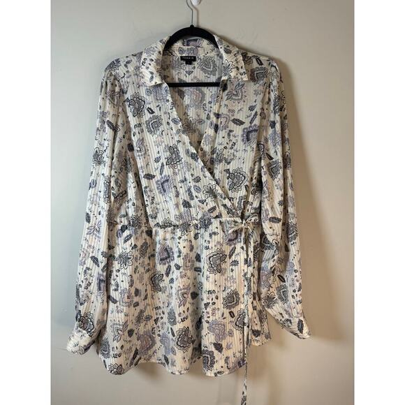 Torrid Size 2 - Picture 2 of 9